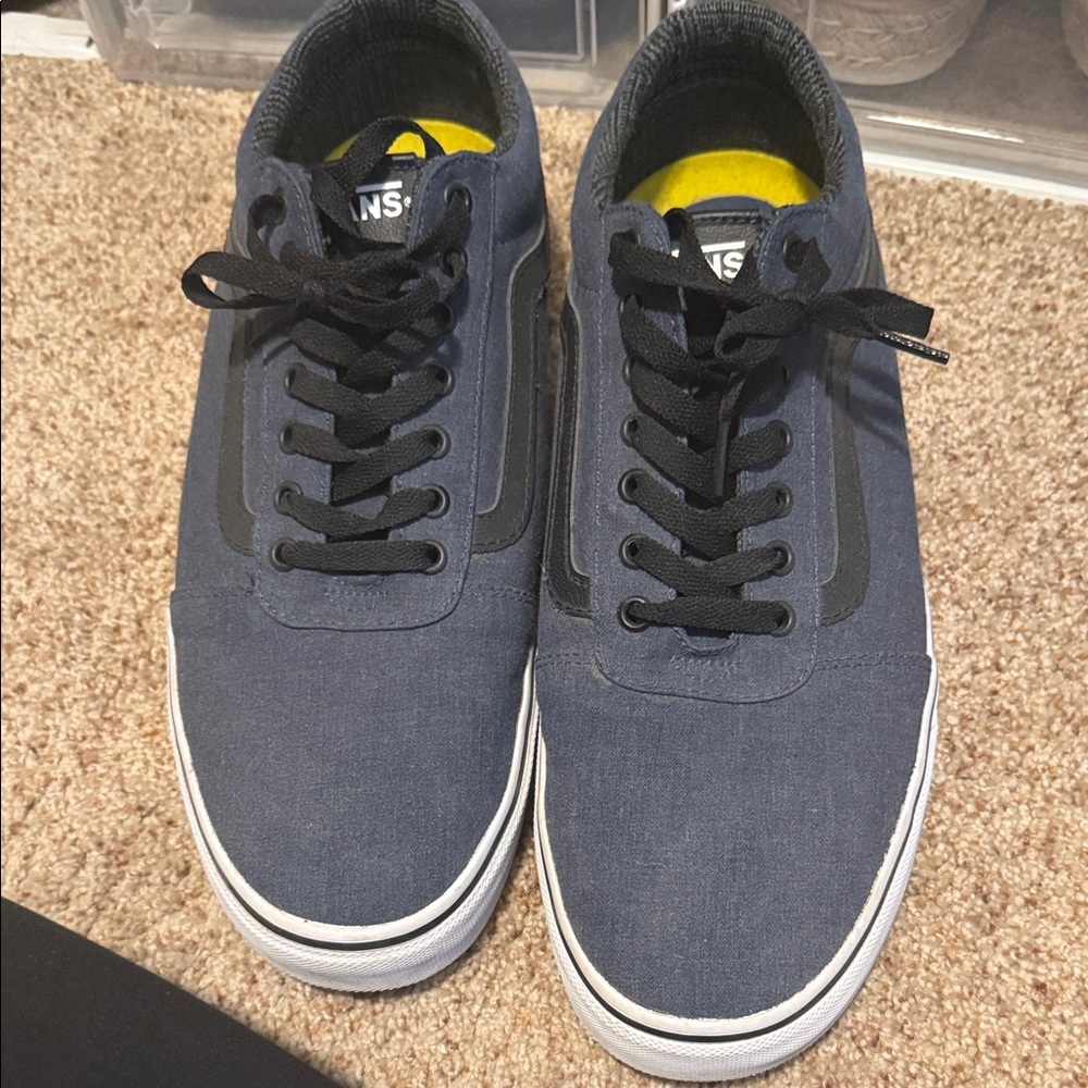 Vans Men's Navy and Black Sneakers